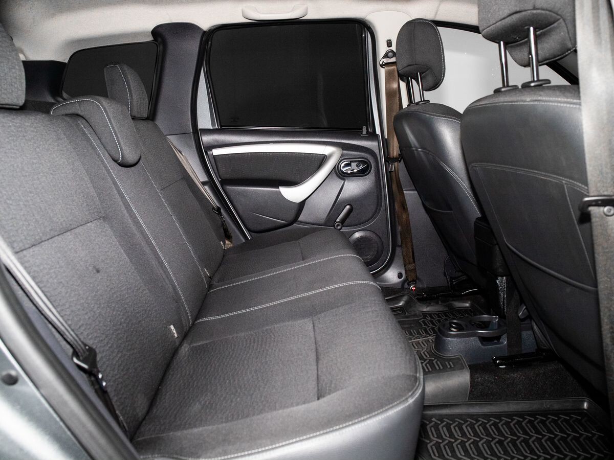 Nissan Terrano 2016 - фото автомобиля