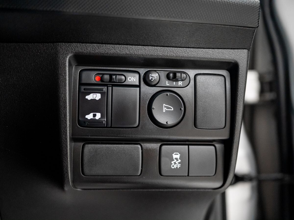 Honda Freed 2014 - фото автомобиля