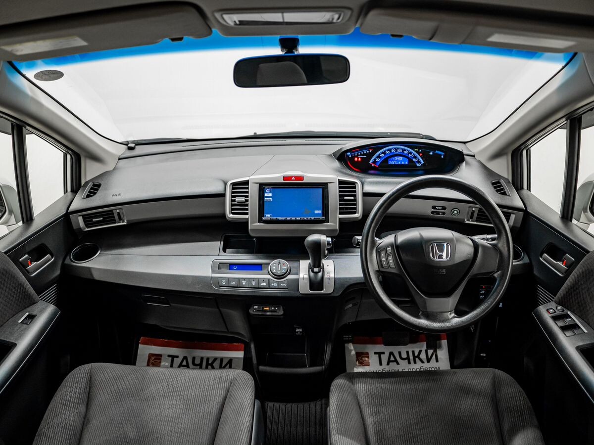 Honda Freed 2014 - фото автомобиля