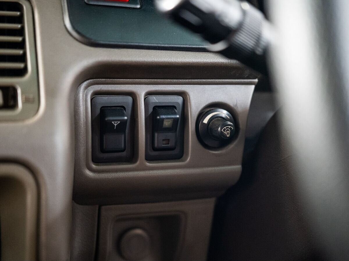 Mitsubishi Pajero 1995 - фото автомобиля