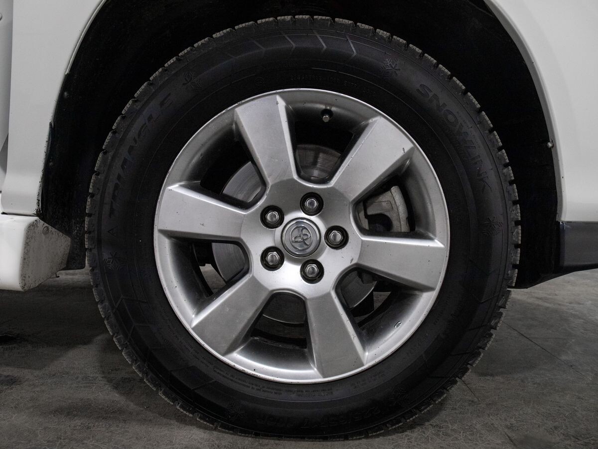 Toyota Harrier 2005 - фото автомобиля