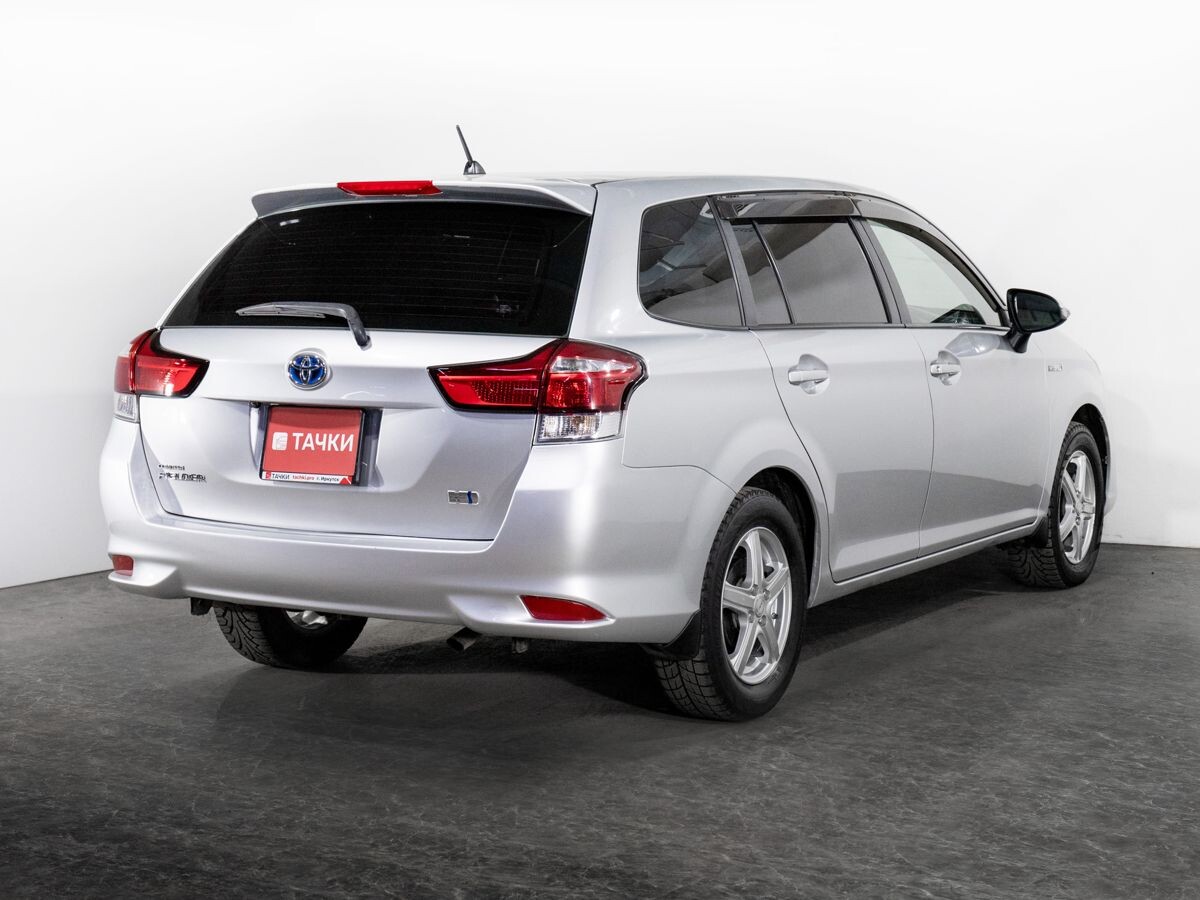 Toyota Corolla 2015 - фото автомобиля