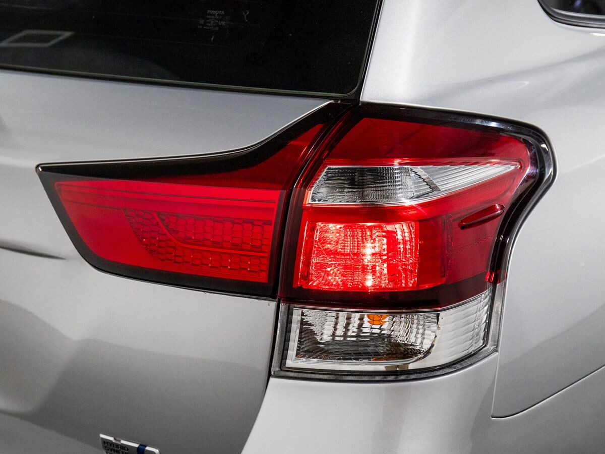 Toyota Corolla 2015 - фото автомобиля