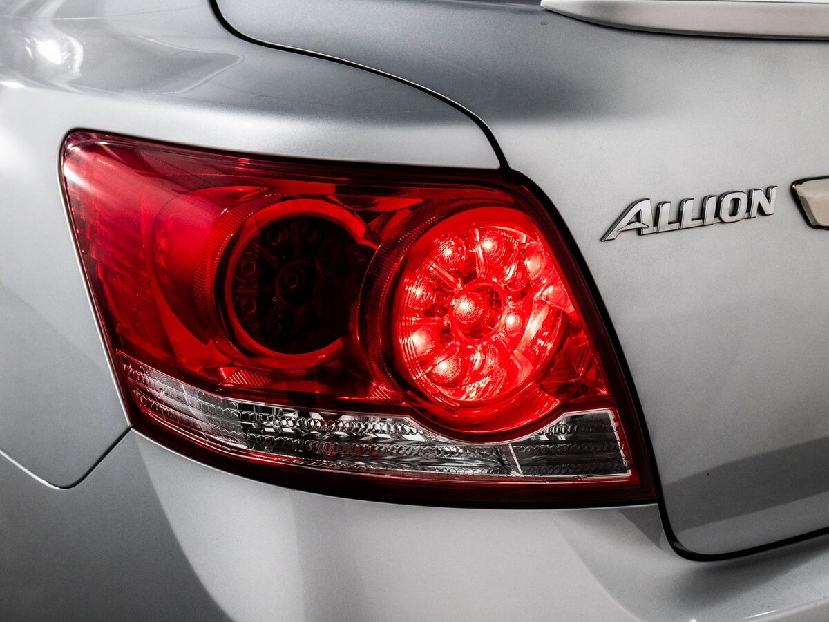 Toyota Allion 2010 - фото автомобиля