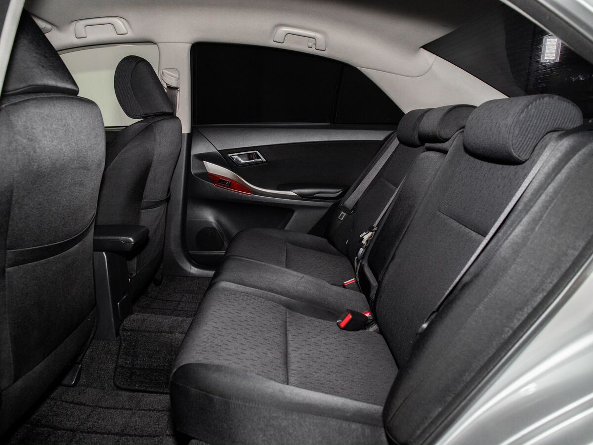 Toyota Allion 2010 - фото автомобиля