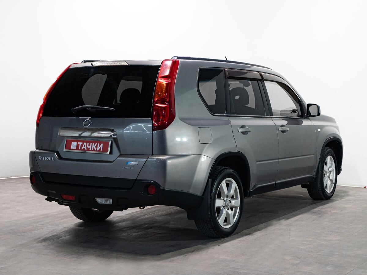 Nissan X-Trail 2010 - фото автомобиля