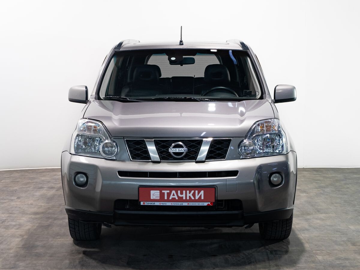 Nissan X-Trail 2010 - фото автомобиля