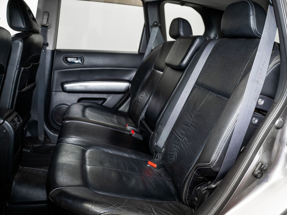 Nissan X-Trail 2010 - фото автомобиля