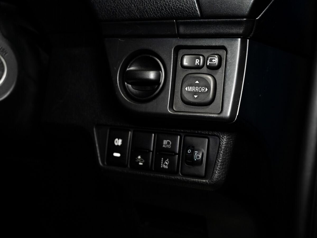 Toyota Corolla 2018 - фото автомобиля