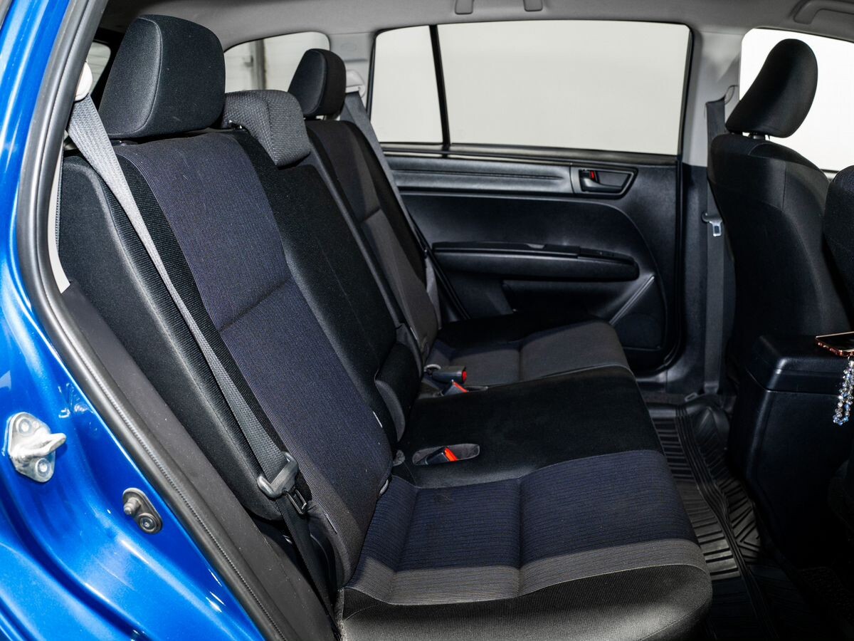 Toyota Corolla 2018 - фото автомобиля