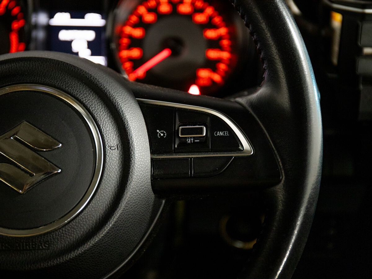 Suzuki Jimny 2021 - фото автомобиля