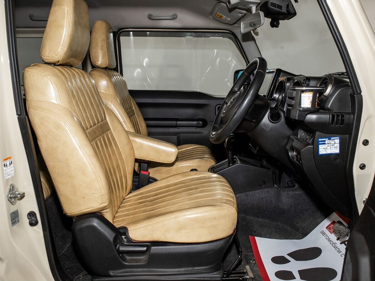 Suzuki Jimny 2021 - фото автомобиля