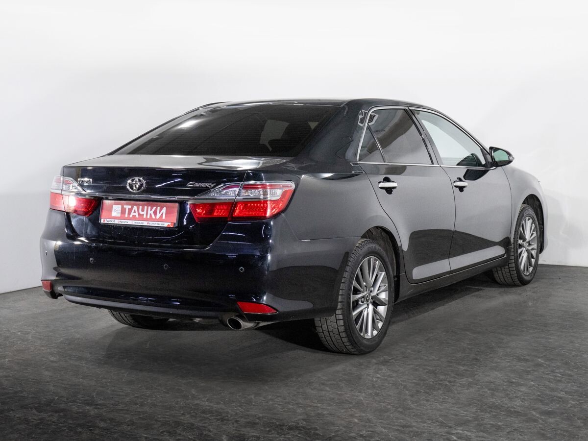 Toyota Camry 2015 - фото автомобиля
