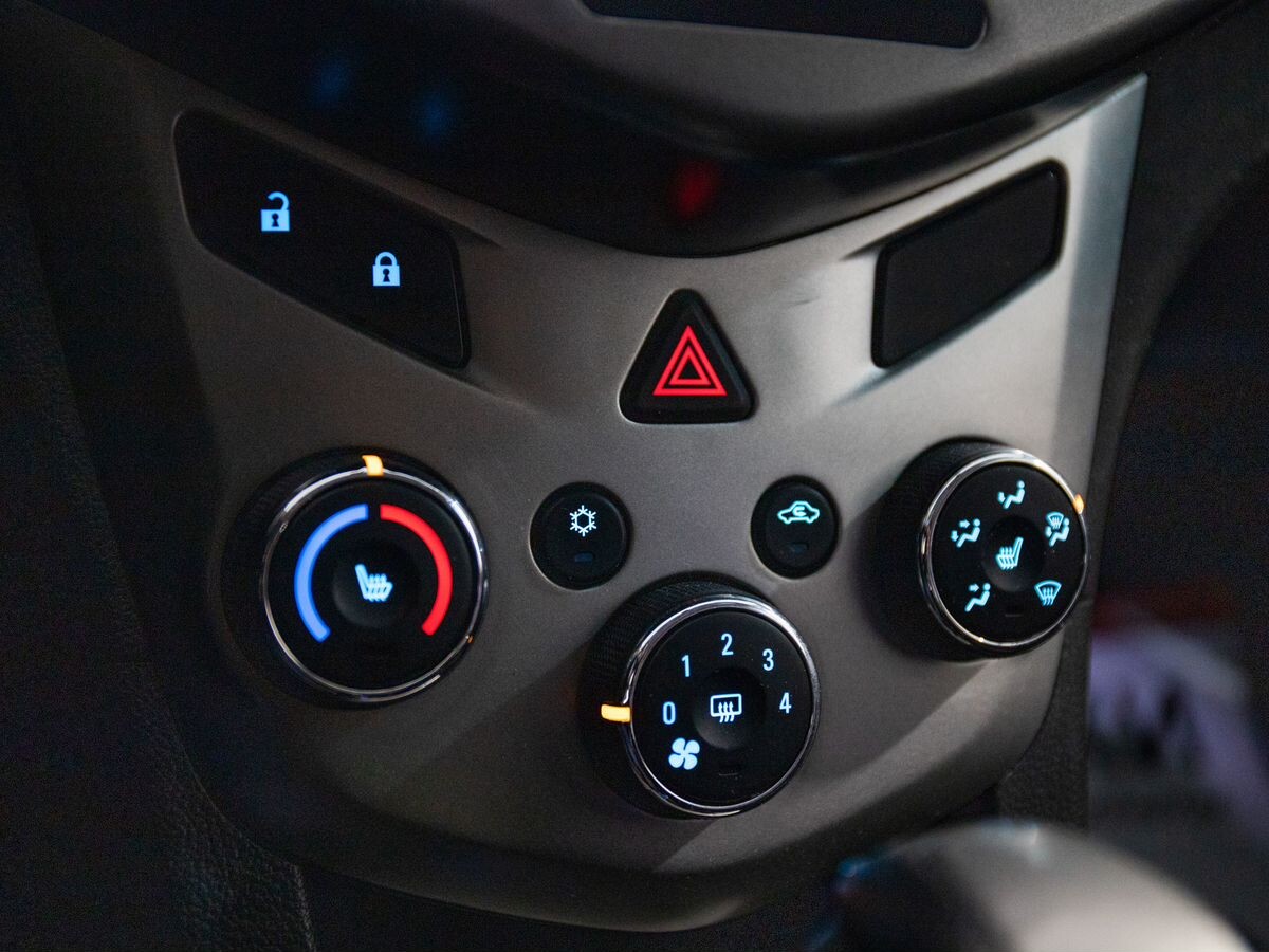 Chevrolet Aveo 2012 - фото автомобиля