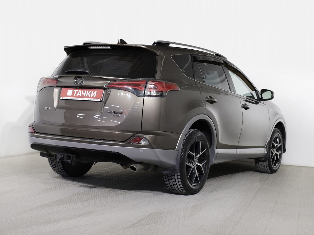 Toyota RAV4 2016 - фото автомобиля