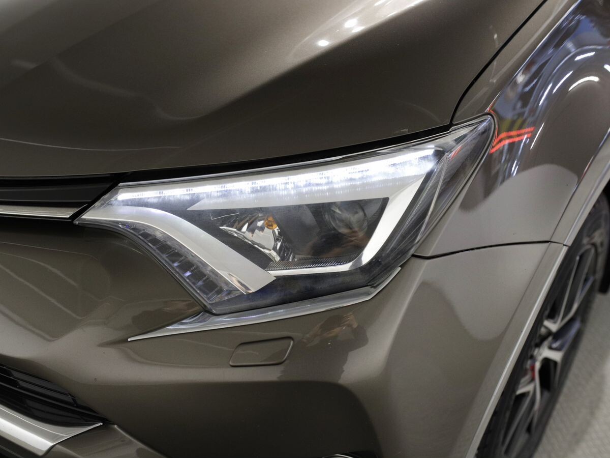 Toyota RAV4 2016 - фото автомобиля