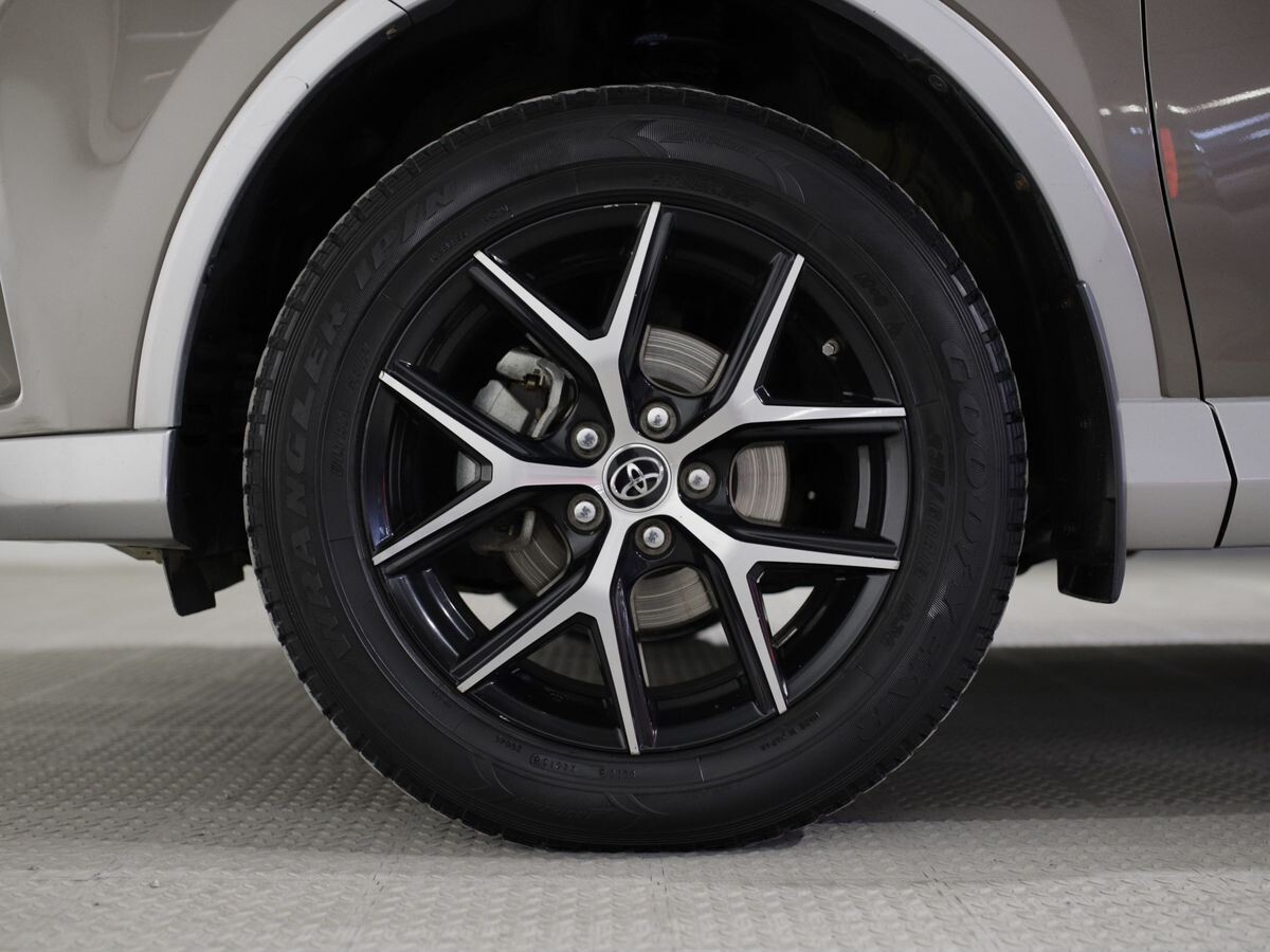 Toyota RAV4 2016 - фото автомобиля