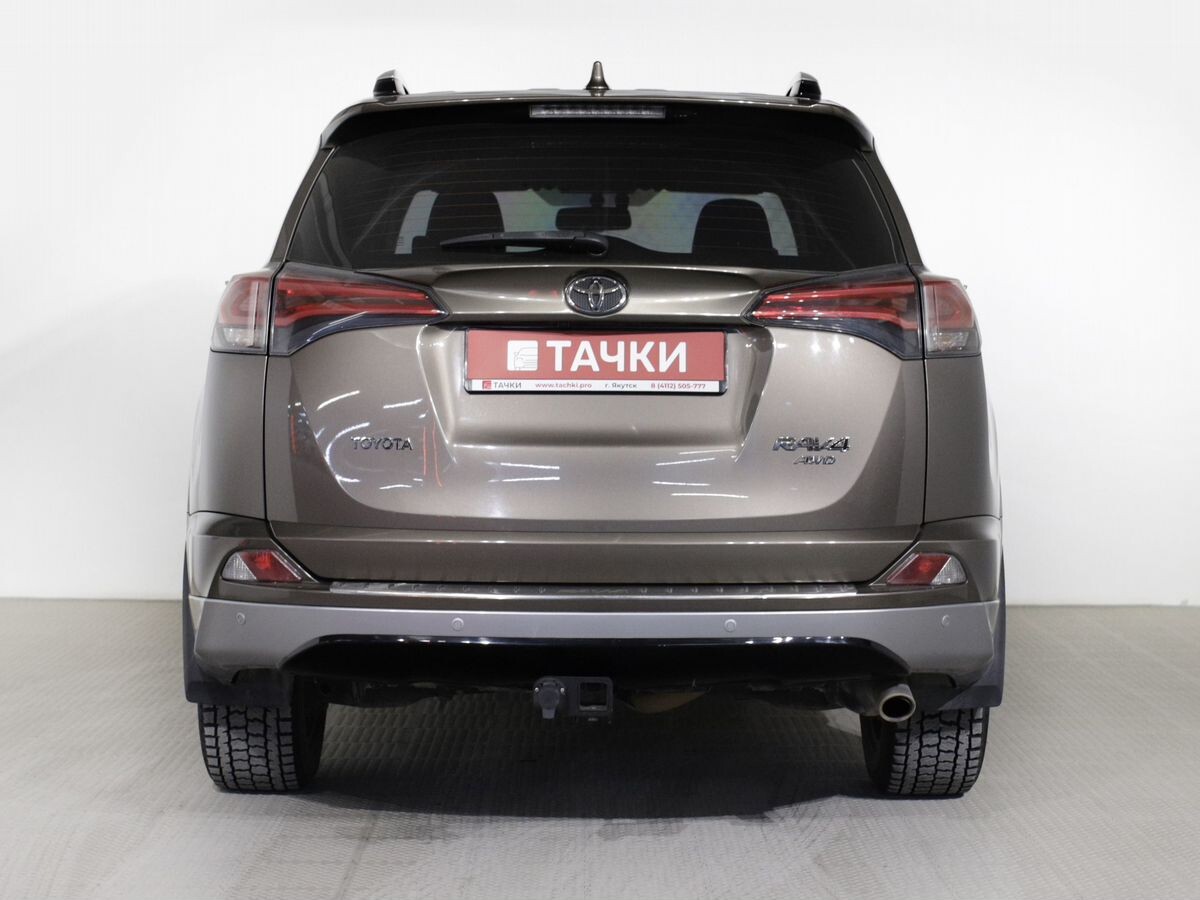 Toyota RAV4 2016 - фото автомобиля