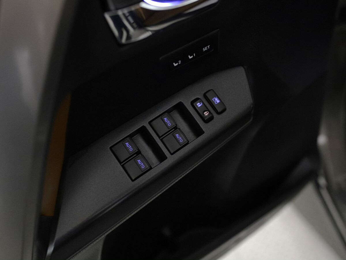 Toyota RAV4 2016 - фото автомобиля