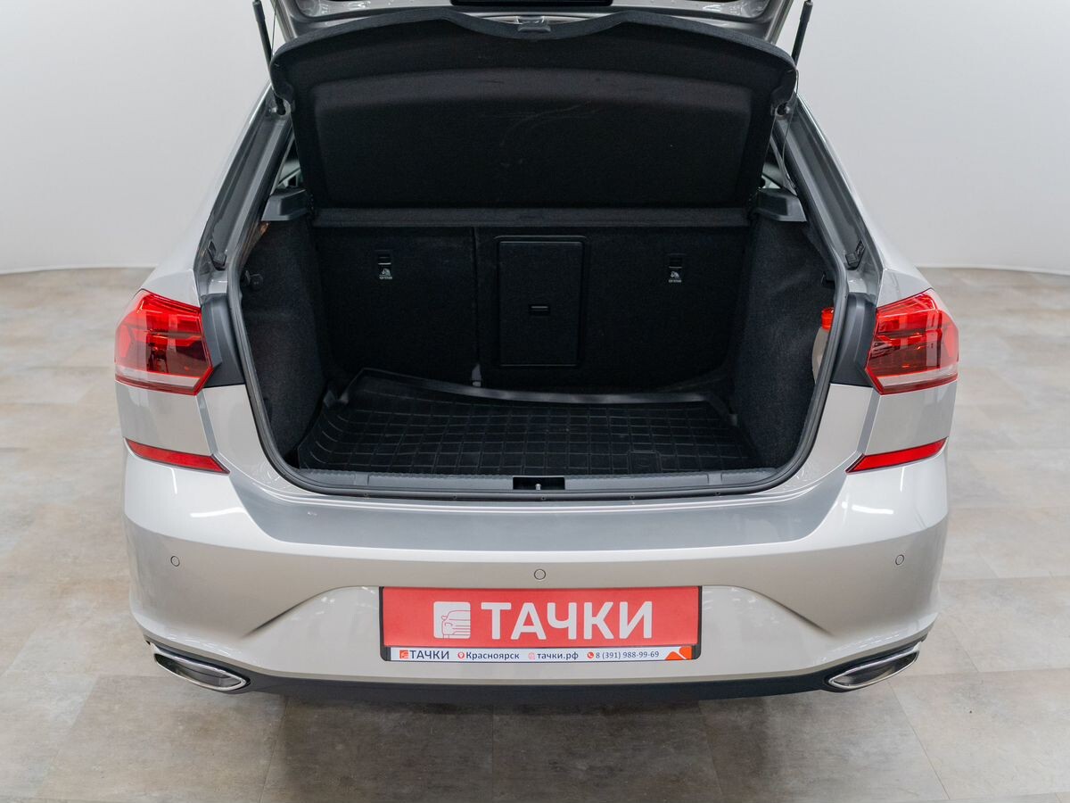 Volkswagen Polo 2020 - фото автомобиля