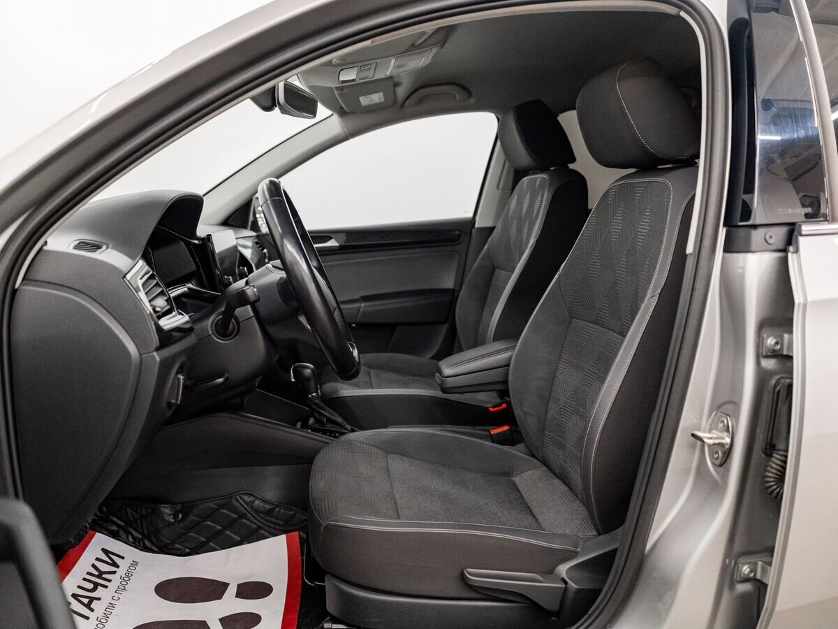 Volkswagen Polo 2020 - фото автомобиля