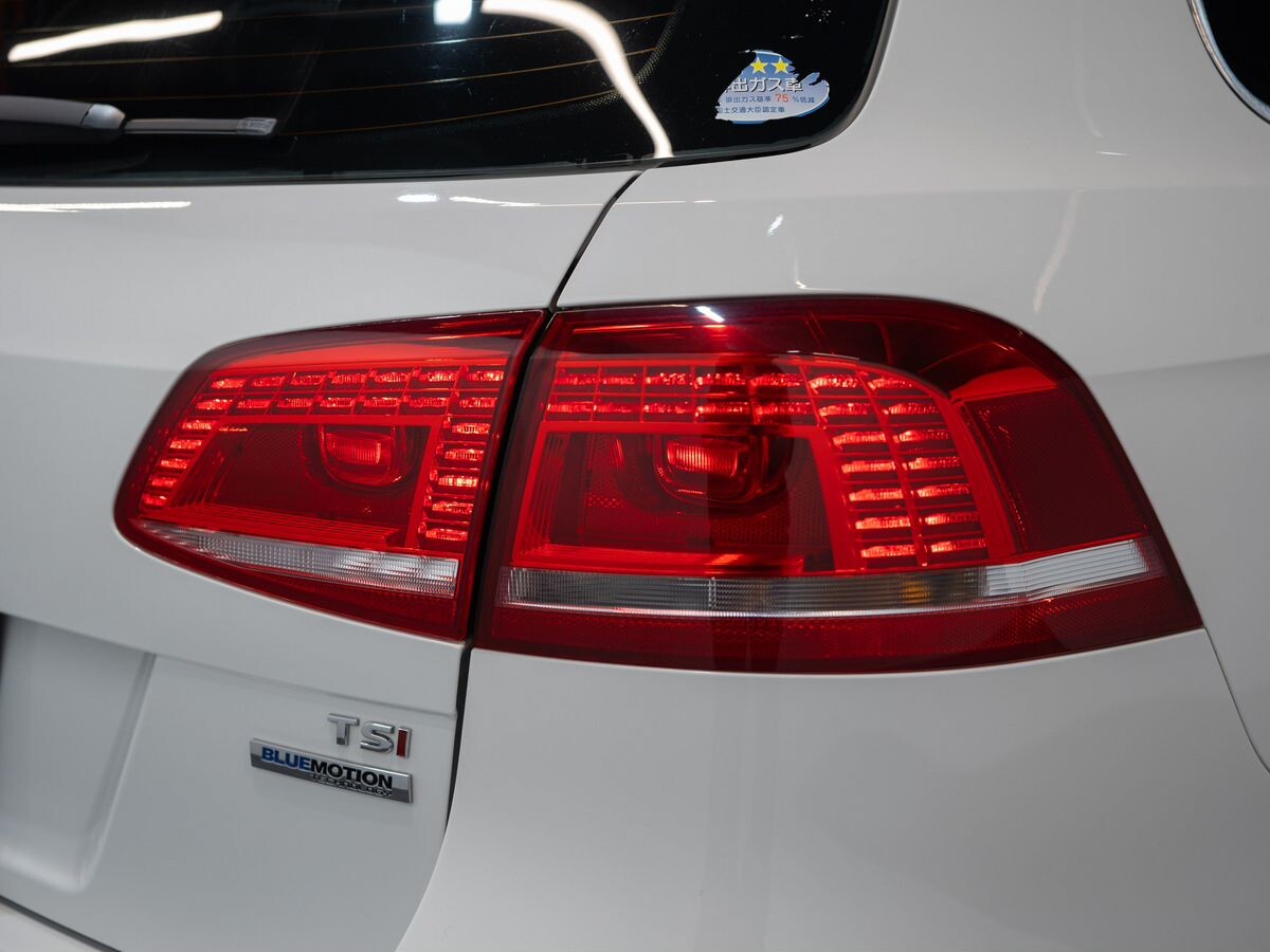 Volkswagen Passat 2013 - фото автомобиля