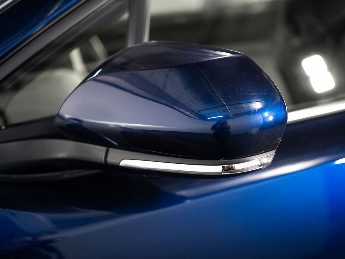 Toyota C-HR 2020 - фото автомобиля