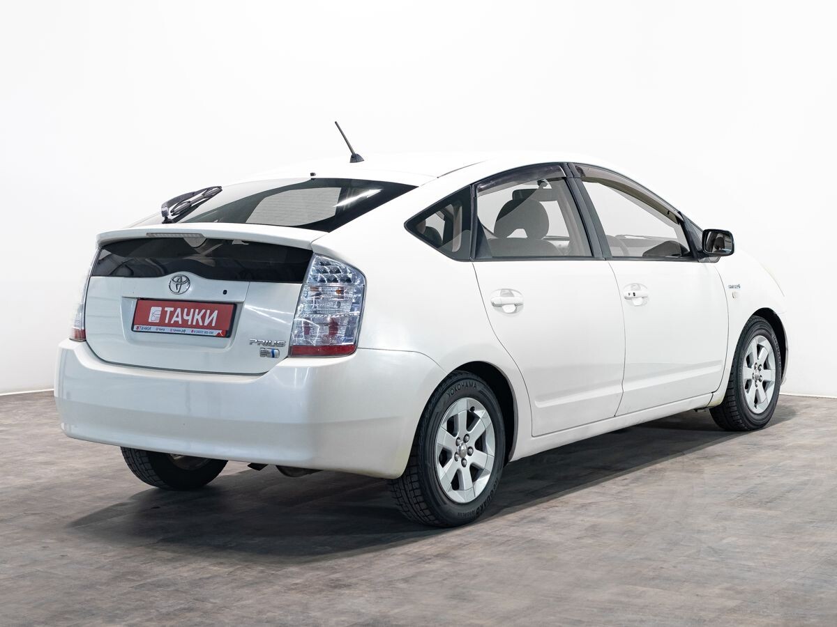 Toyota Prius 2008 - фото автомобиля