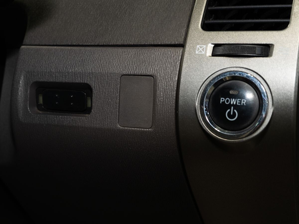 Toyota Prius 2008 - фото автомобиля