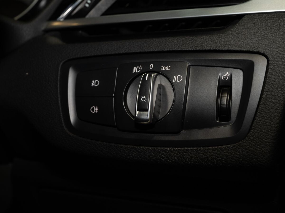 BMW X1 2016 - фото автомобиля