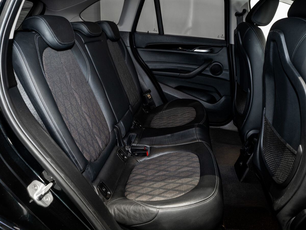 BMW X1 2016 - фото автомобиля