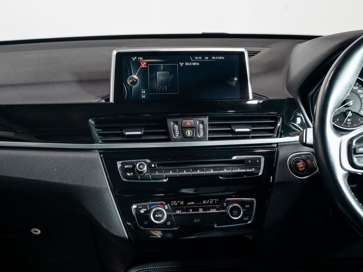 BMW X1 2016 - фото автомобиля