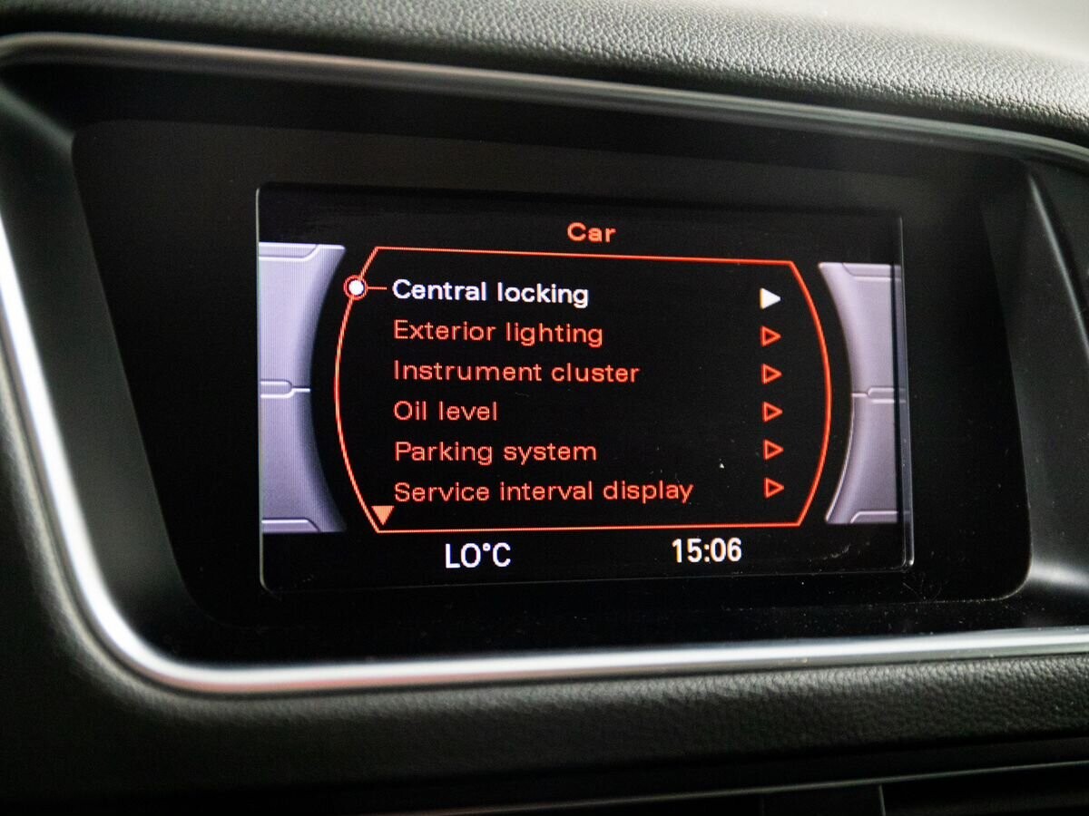 Audi Q5 2010 - фото автомобиля