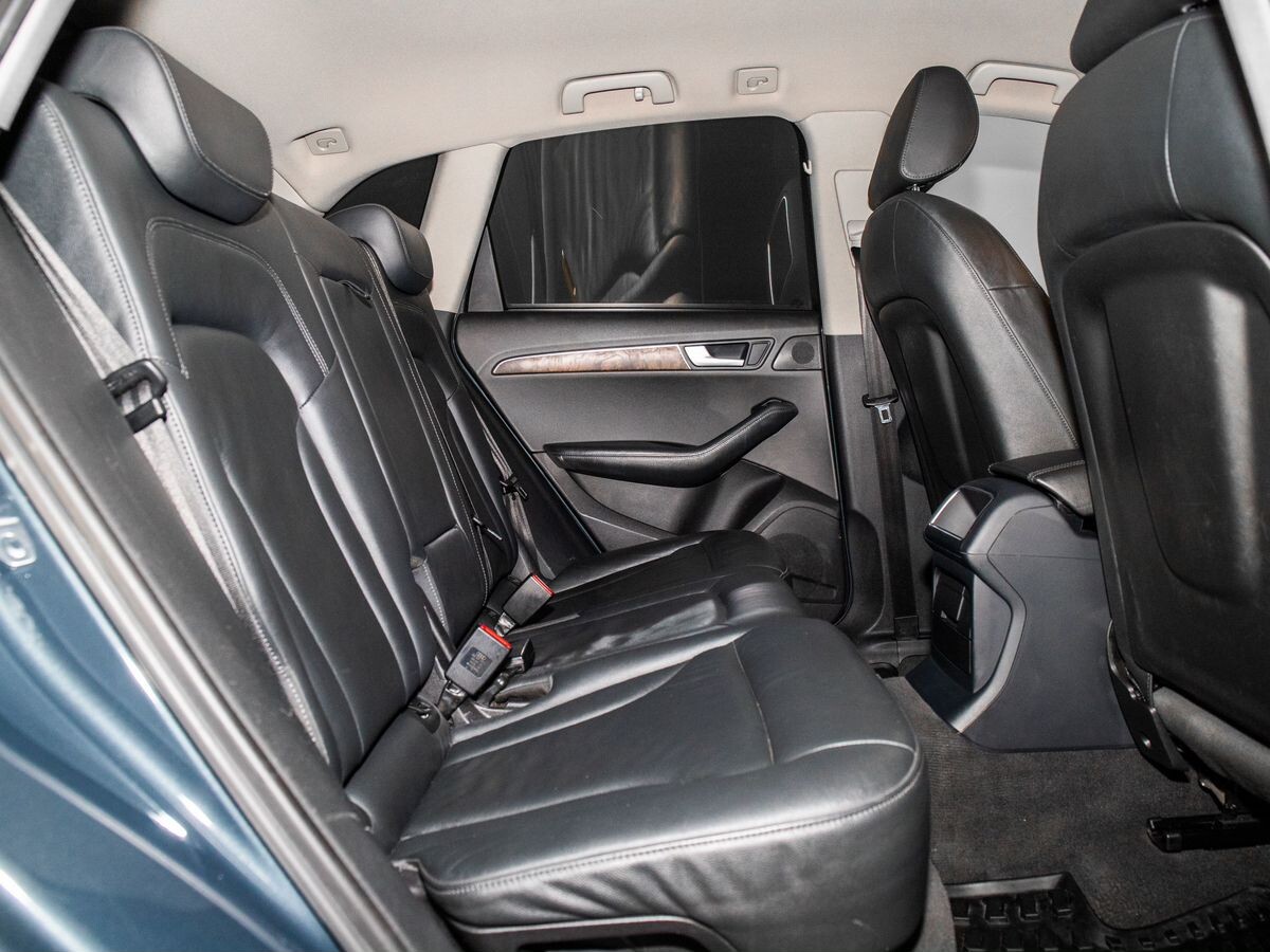 Audi Q5 2010 - фото автомобиля