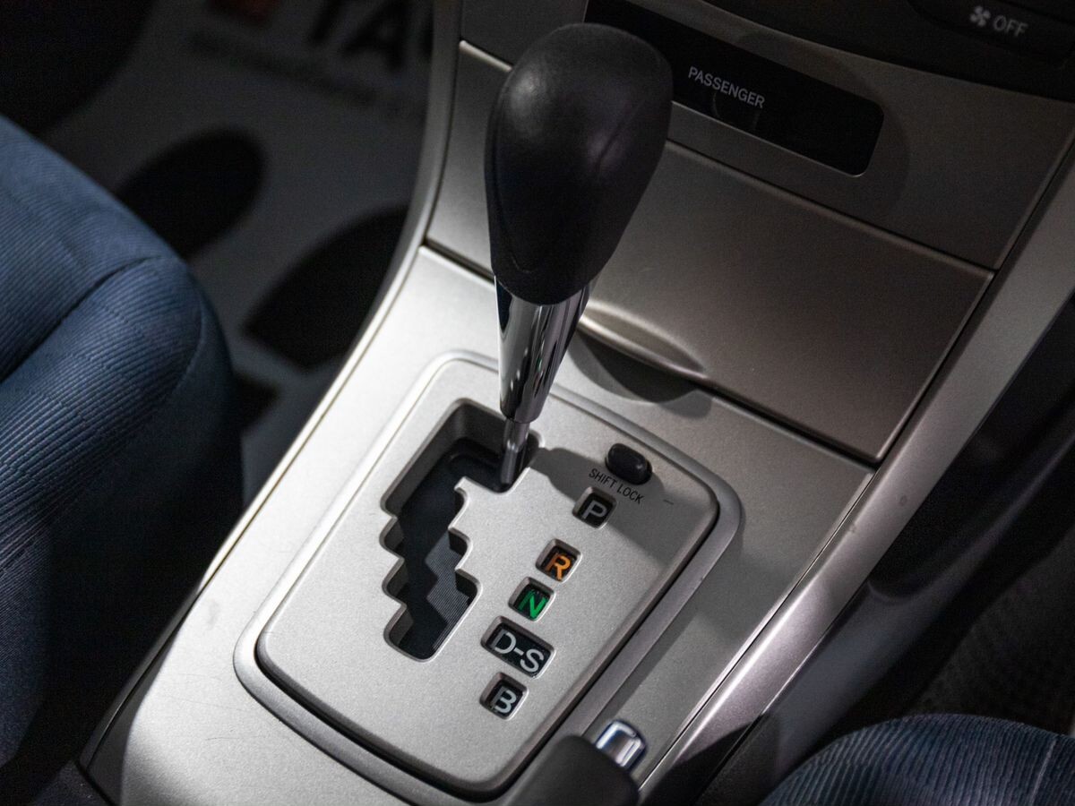 Toyota Corolla 2009 - фото автомобиля