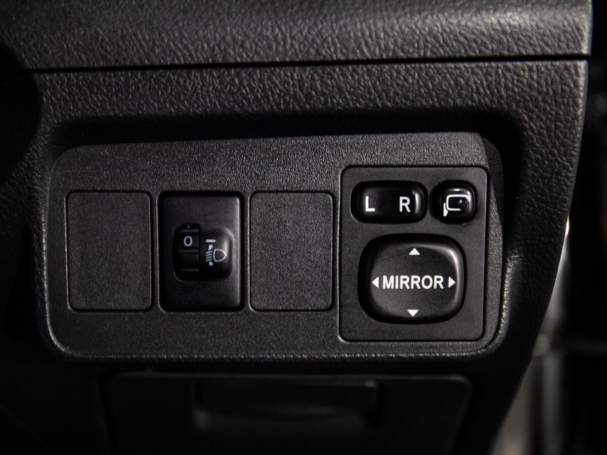 Toyota Corolla 2009 - фото автомобиля