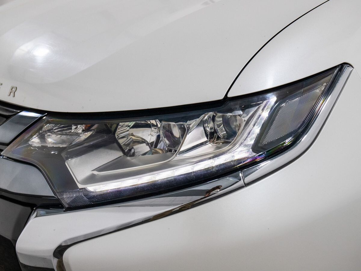 Mitsubishi Outlander 2016 - фото автомобиля