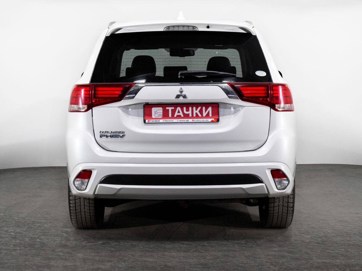 Mitsubishi Outlander 2016 - фото автомобиля