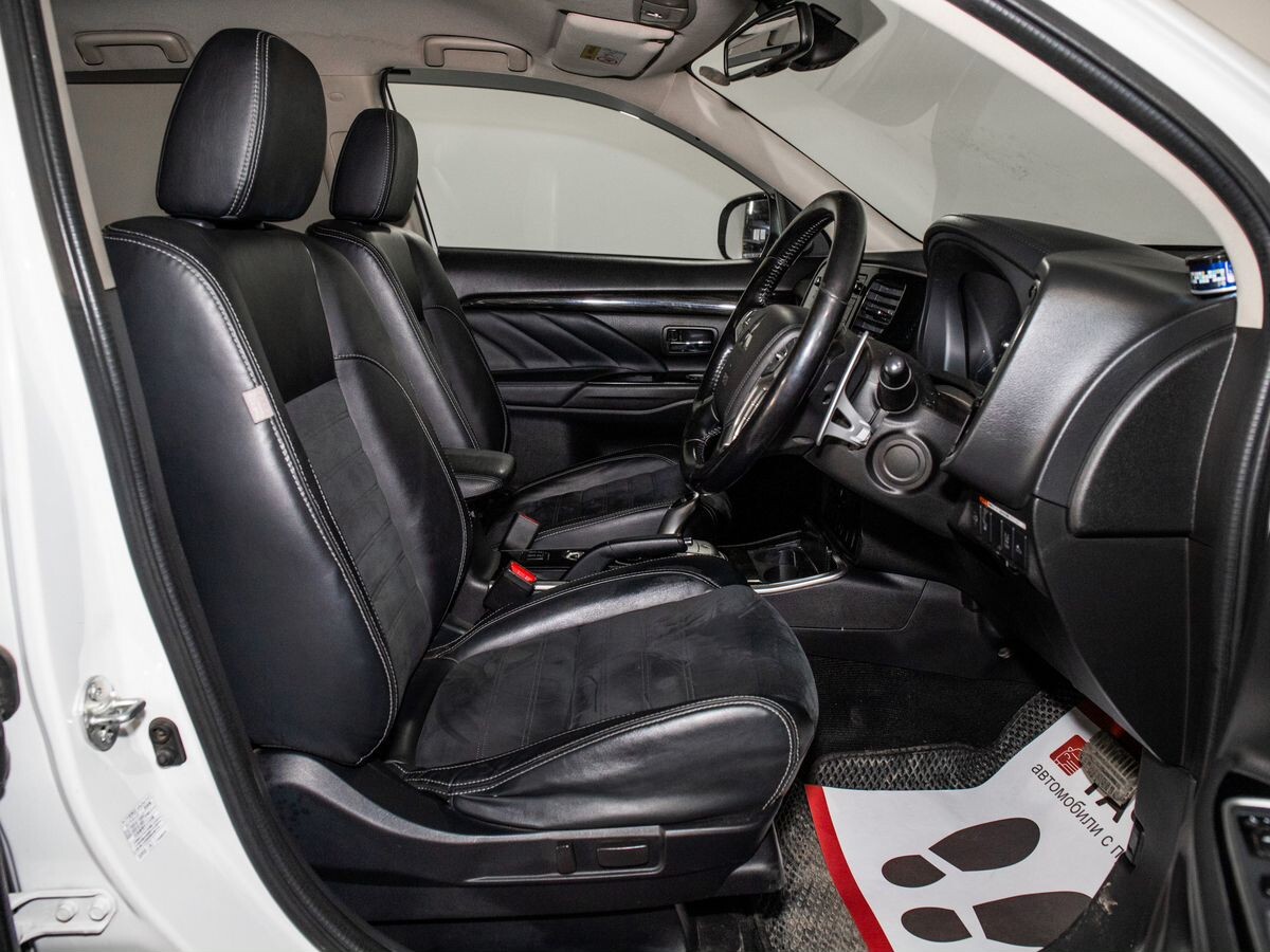 Mitsubishi Outlander 2016 - фото автомобиля