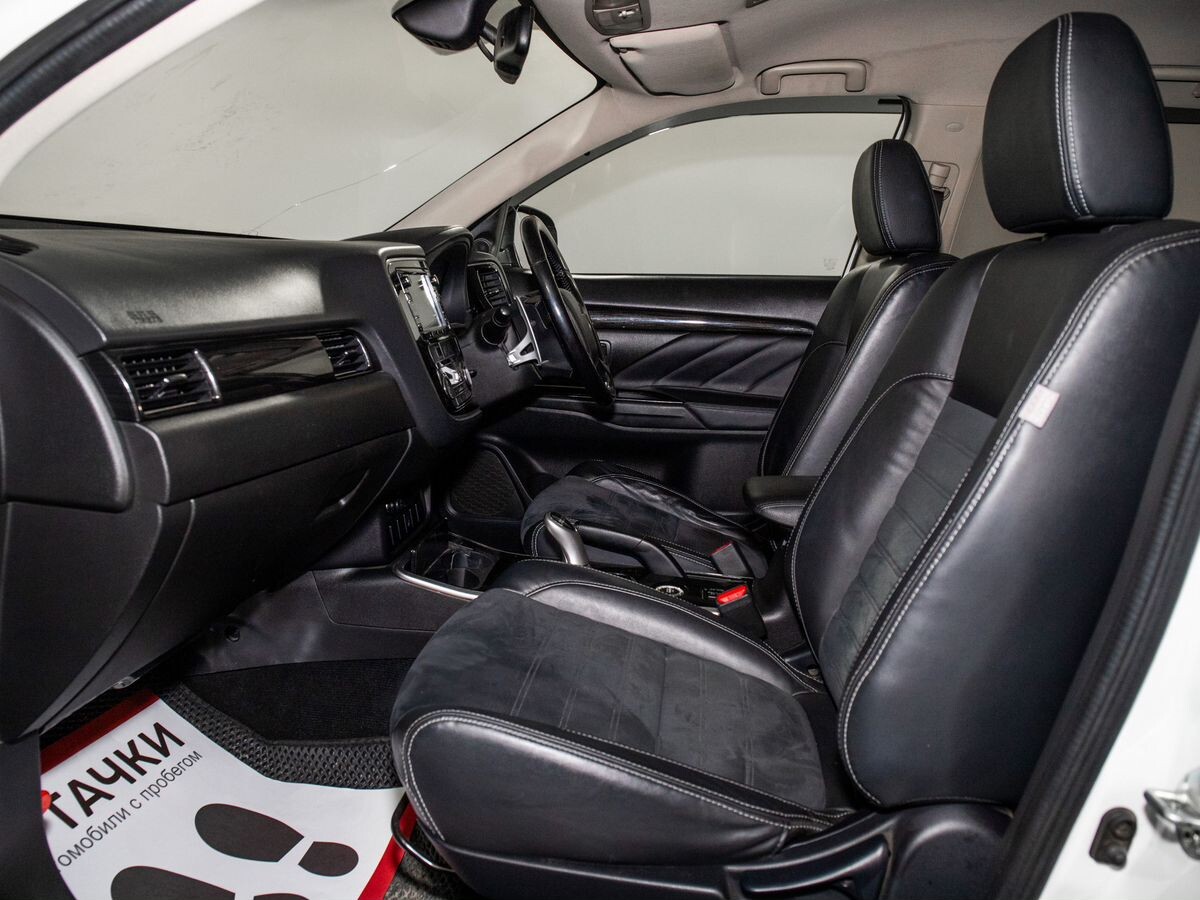 Mitsubishi Outlander 2016 - фото автомобиля
