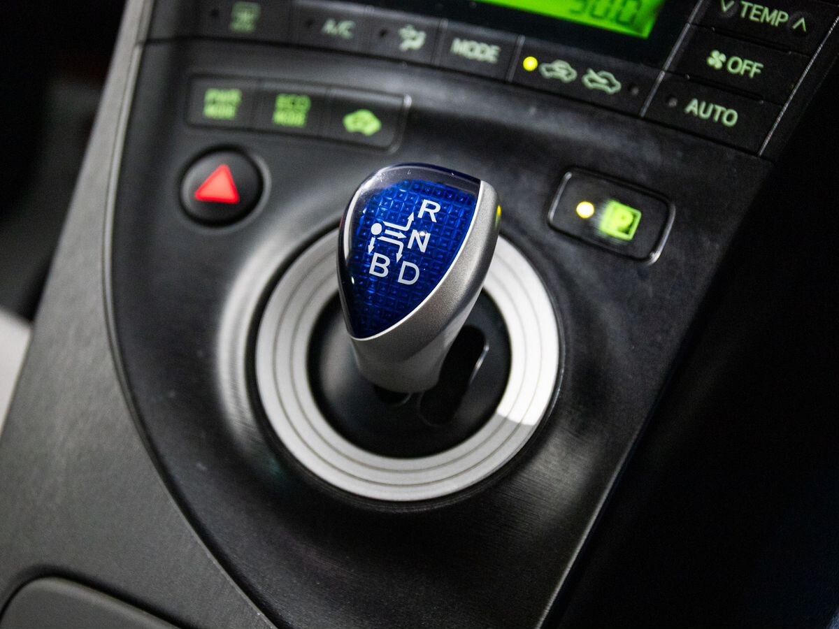 Toyota Prius 2009 - фото автомобиля