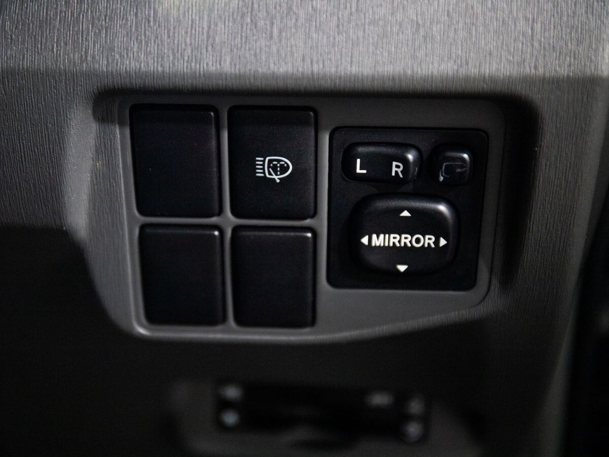 Toyota Prius 2009 - фото автомобиля