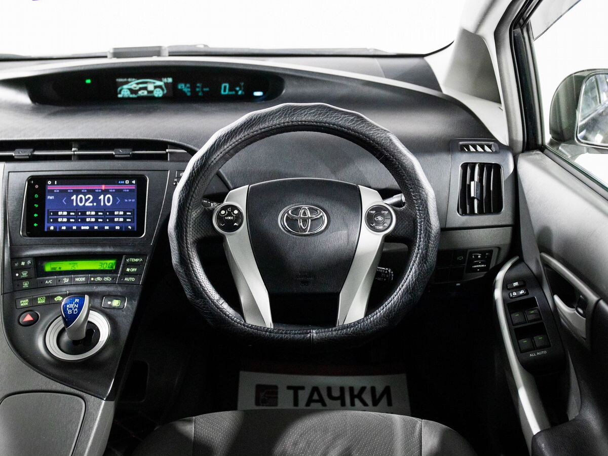 Toyota Prius 2009 - фото автомобиля