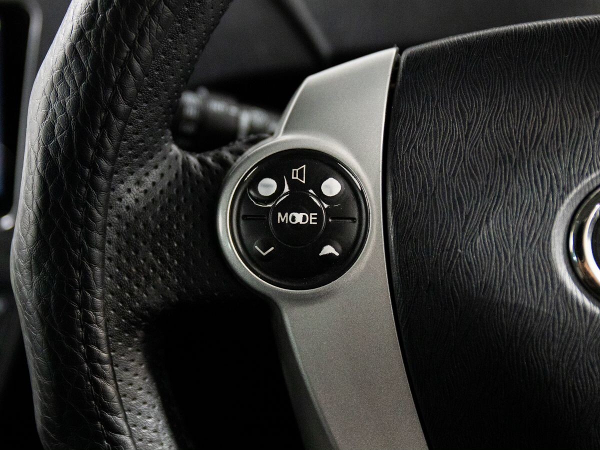 Toyota Prius 2009 - фото автомобиля