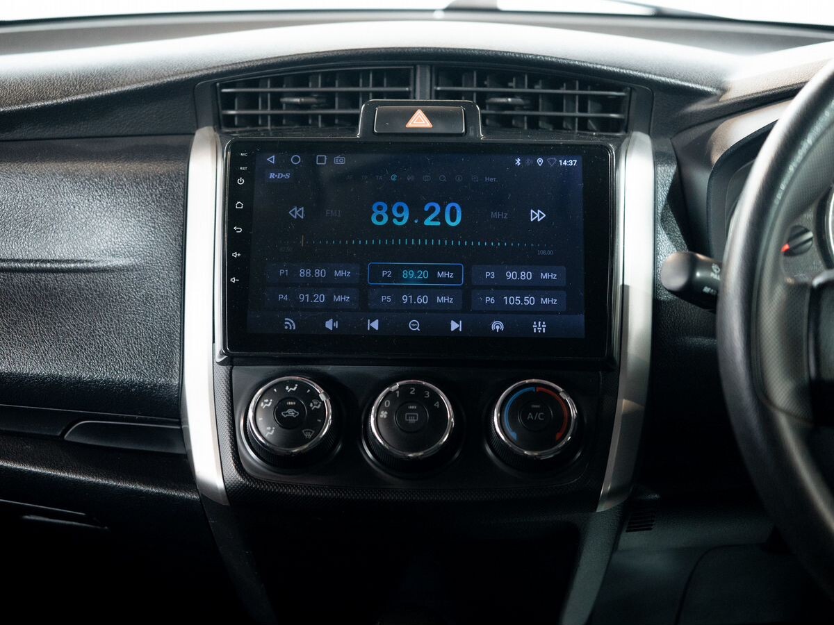 Toyota Corolla 2016 - фото автомобиля