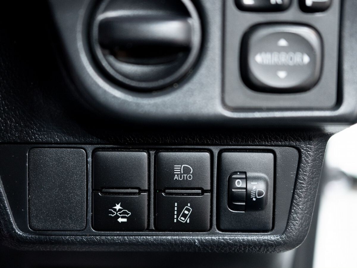 Toyota Corolla 2016 - фото автомобиля