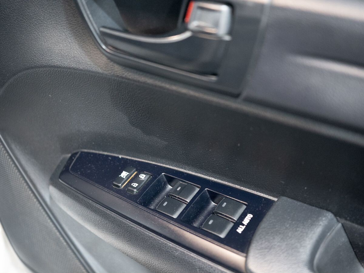 Toyota Corolla 2016 - фото автомобиля