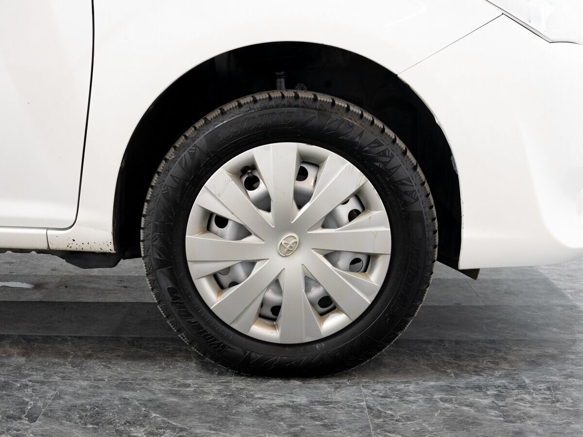 Toyota Corolla 2016 - фото автомобиля