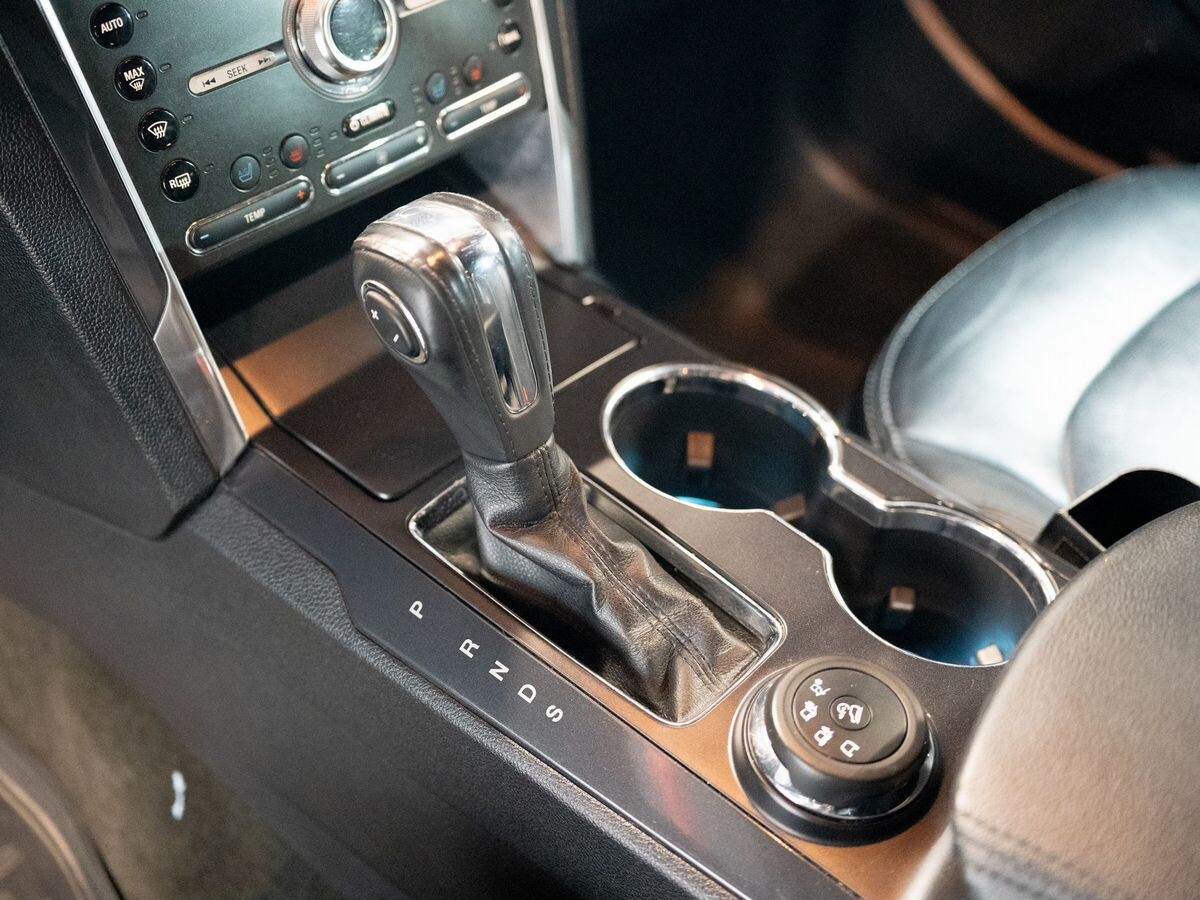 Ford Explorer 2018 - фото автомобиля