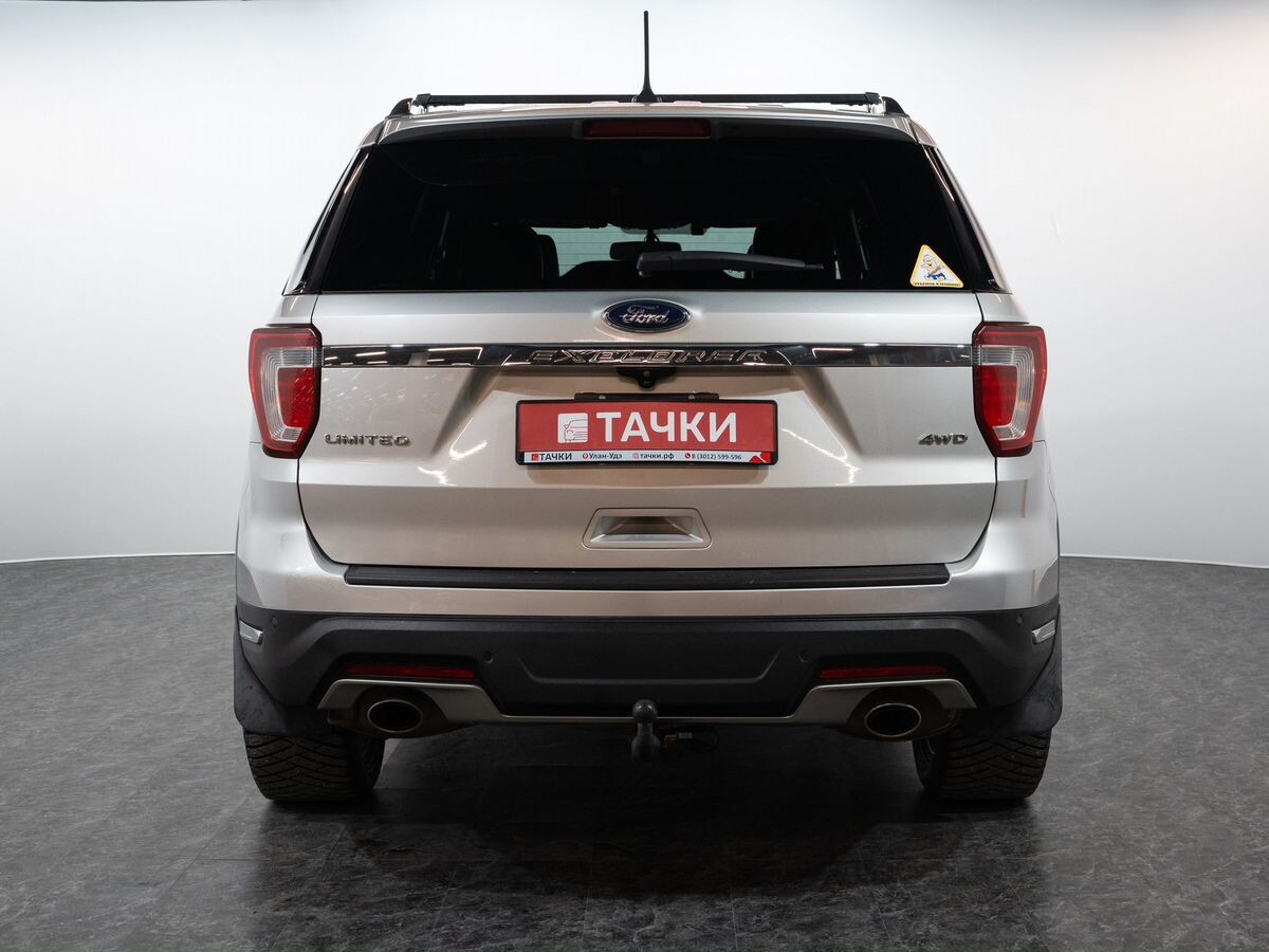 Ford Explorer 2018 - фото автомобиля